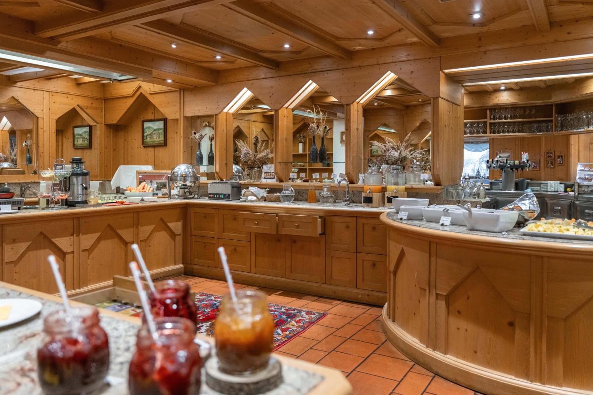 Ferien & Wellnesshotel Windschar Brunico Extérieur photo